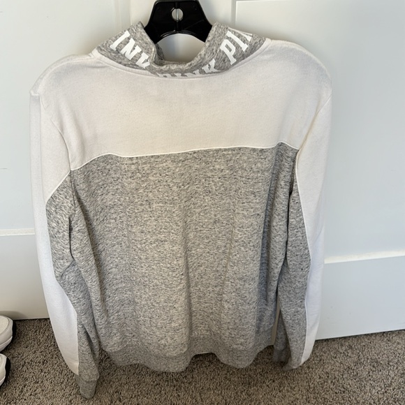 VS Pink Sweatshirt - Picture 2 of 5